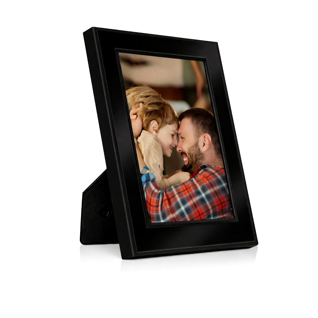Hidden camera picture frame with 1080p HD covert indoor camera, motion detection, no WiFi, tabletop stand with photo display